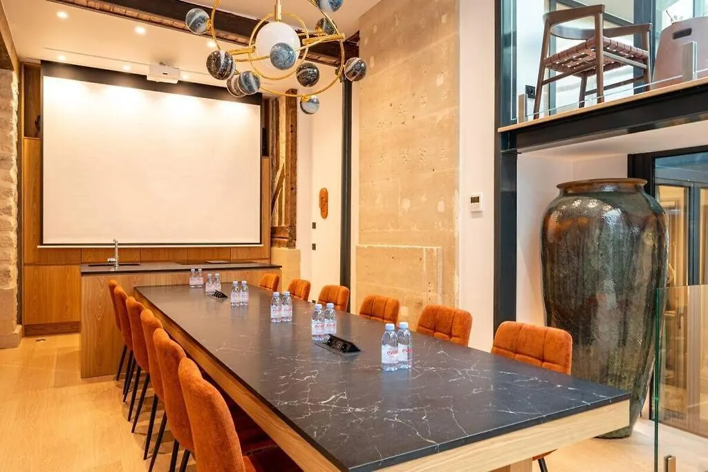 Apartment Haut Marais - My Skydome In Paris