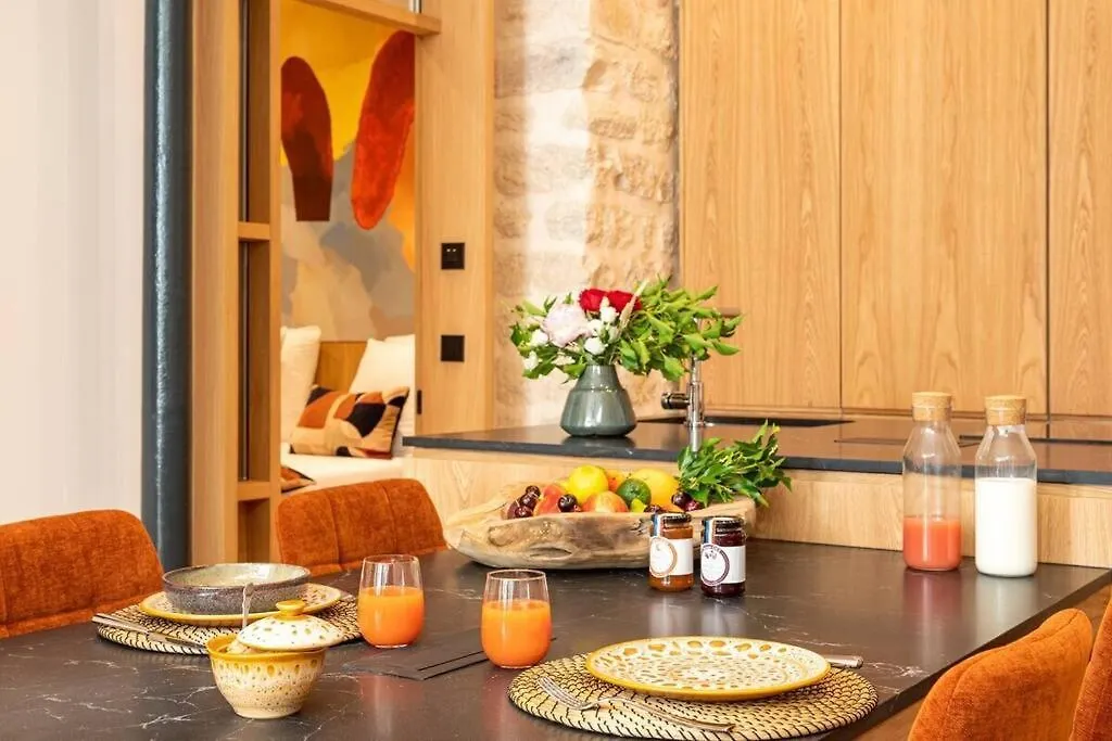 Apartment Haut Marais - My Skydome In Paris