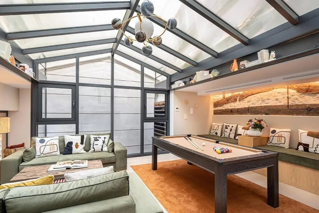 Apartment Haut Marais - My Skydome In Paris